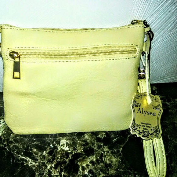 Camel Bag! - Picture 2 of 5